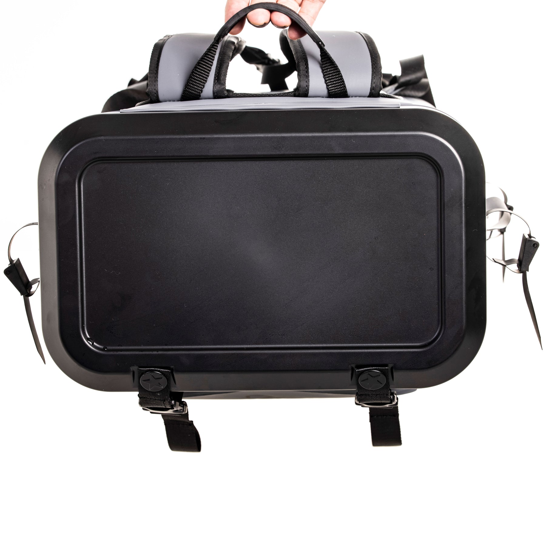 Fish Cooler Magnetic Backpack (18.5", 21.2 Qrts)